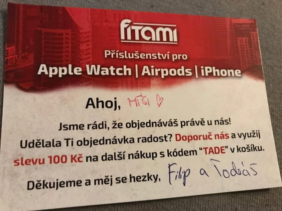 Kartička k objednávce FITAMI se jménem zákazníka a podpisem